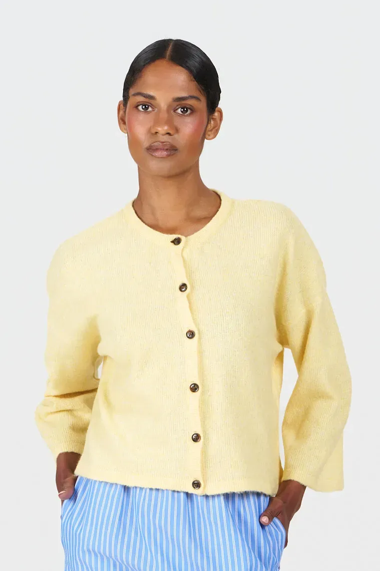 KOMODO COVET Strickjacke Recycling-Poly gelb