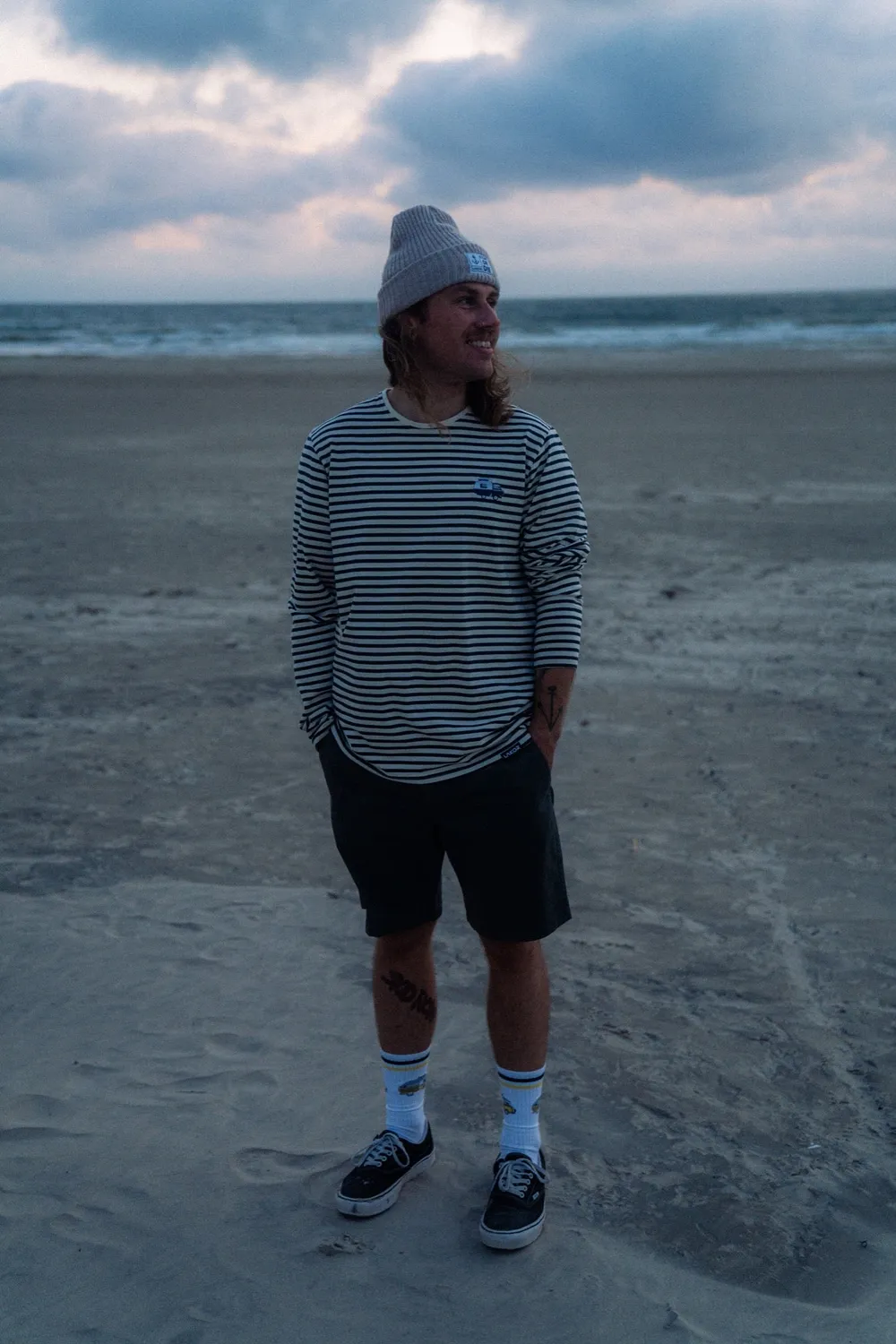 LAKOR Fish or Die Beanie sand Wolle Onesize