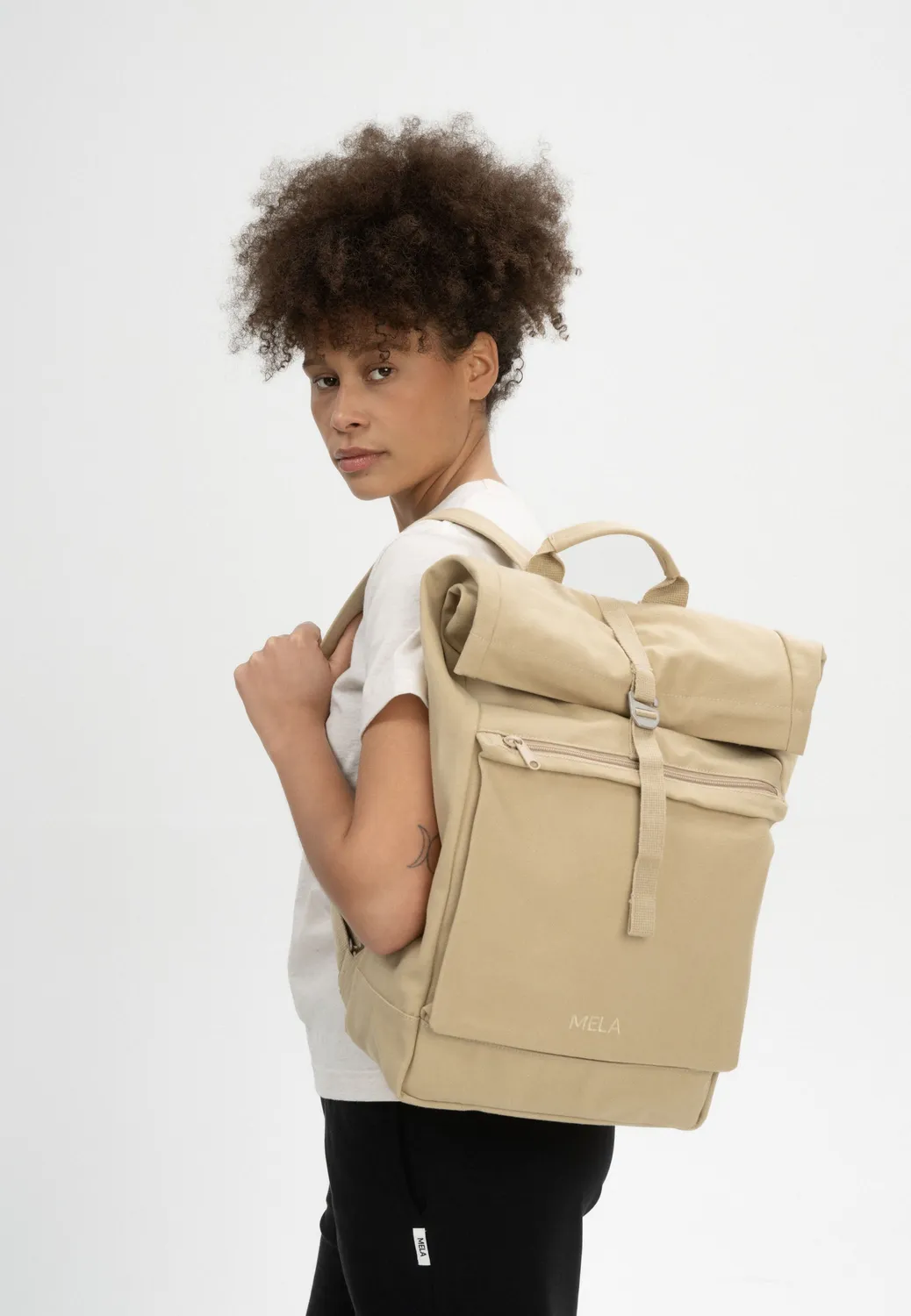 MELA AMAR Rucksack all black Bio-Canvas 15+5 L