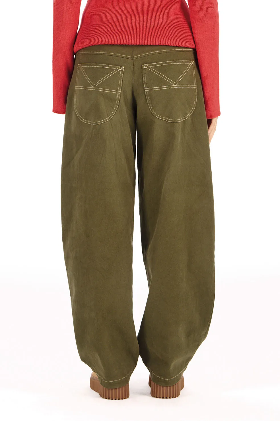Komodo Amelia Hose Khaki 38 Barrel Bio-Baumwolle