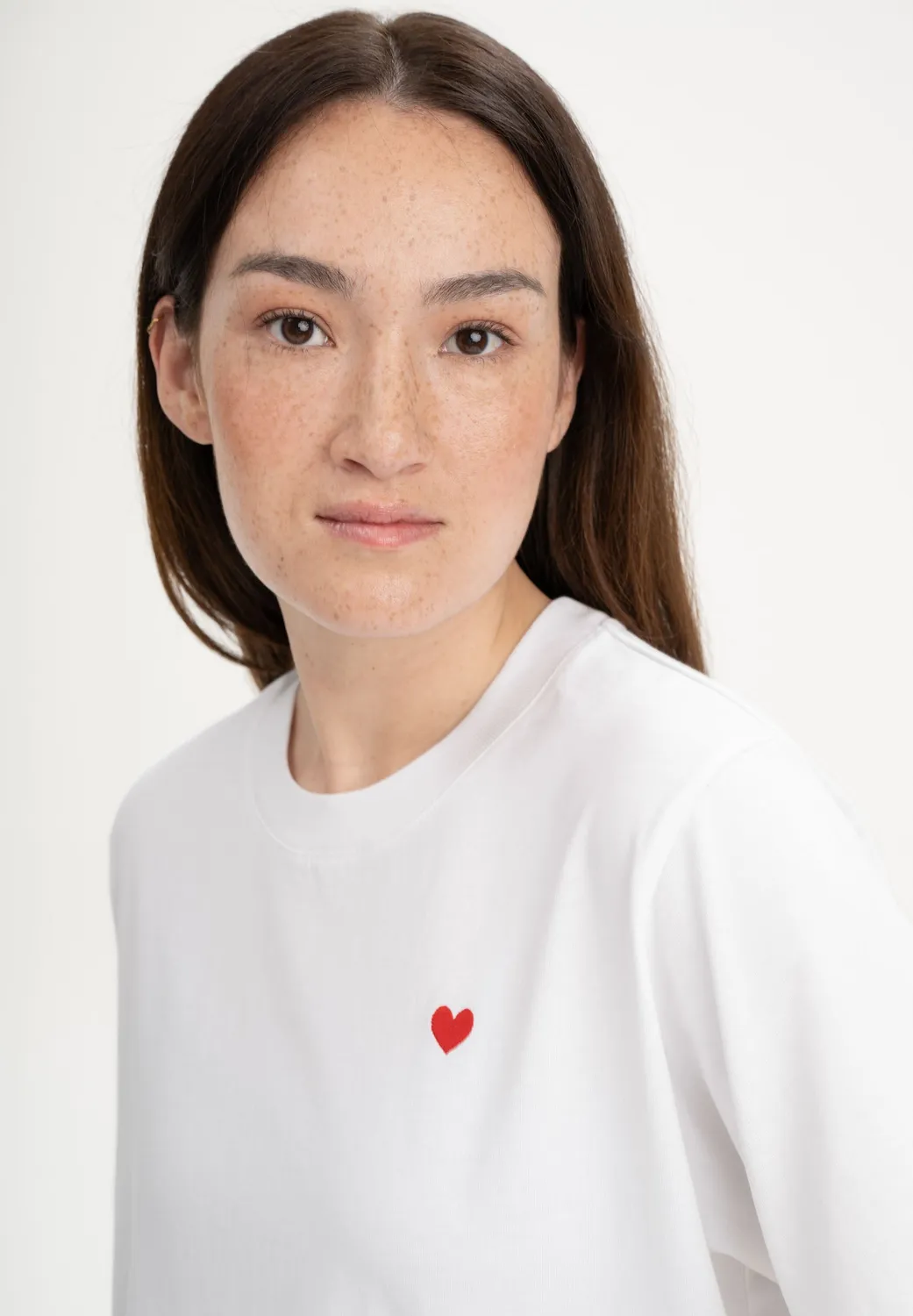 MELA JOSHNA Stickerei Cropped T-Shirt weiß-herz aus Baumwolle