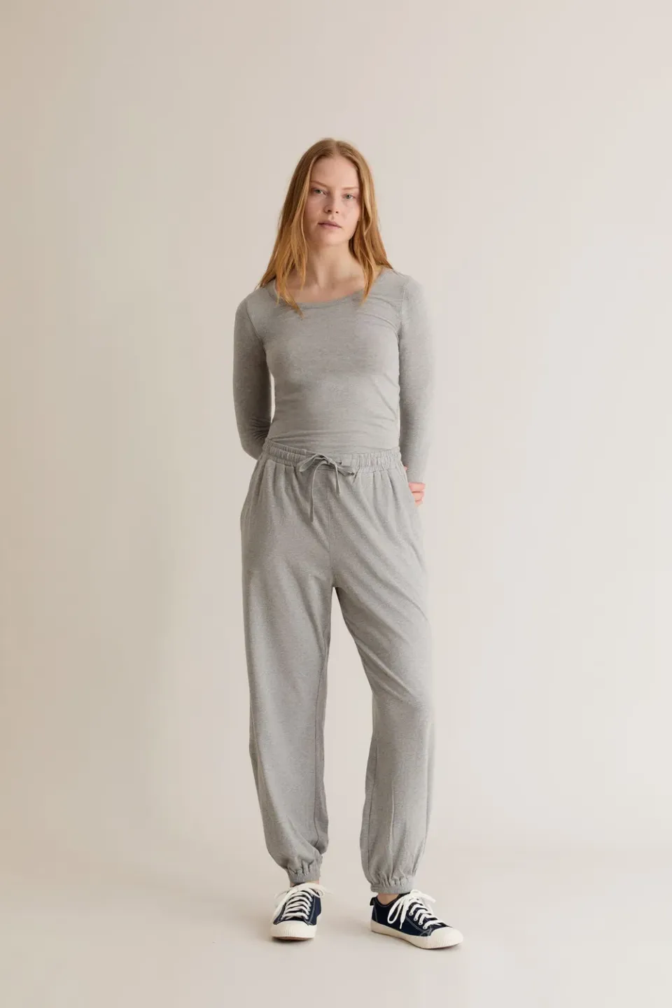 KOMODO TERESA Jogginghose Grau Bio-Baumwolle