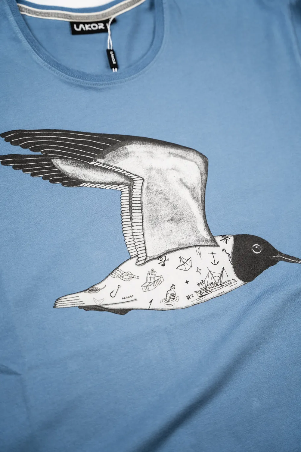 LAKOR Tattooed Seagull T-Shirt Captains Blue Bio