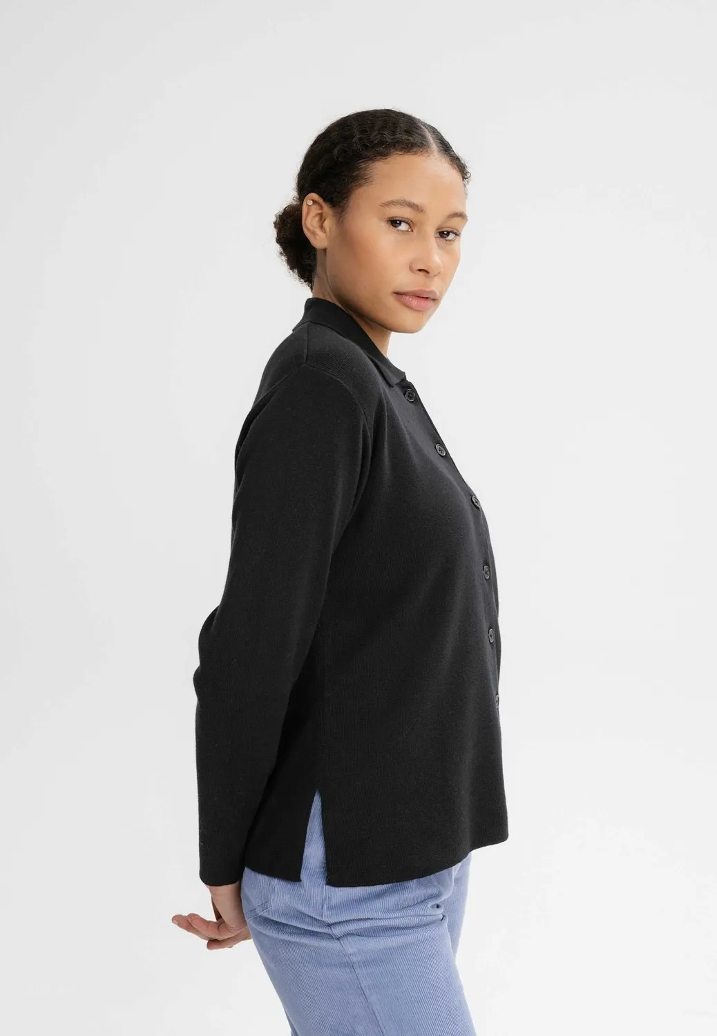 MELA ULUPI Feinstrick Cardigan schwarz Bio-Baumwolle