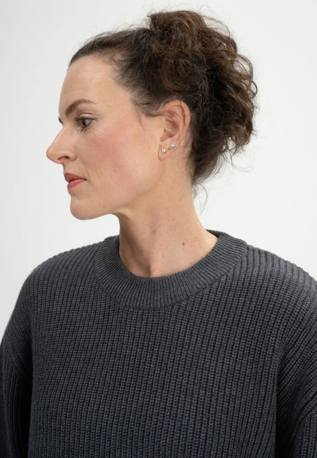 MELA ADAH Rippstrickpullover schwarz Bio-Baumwolle