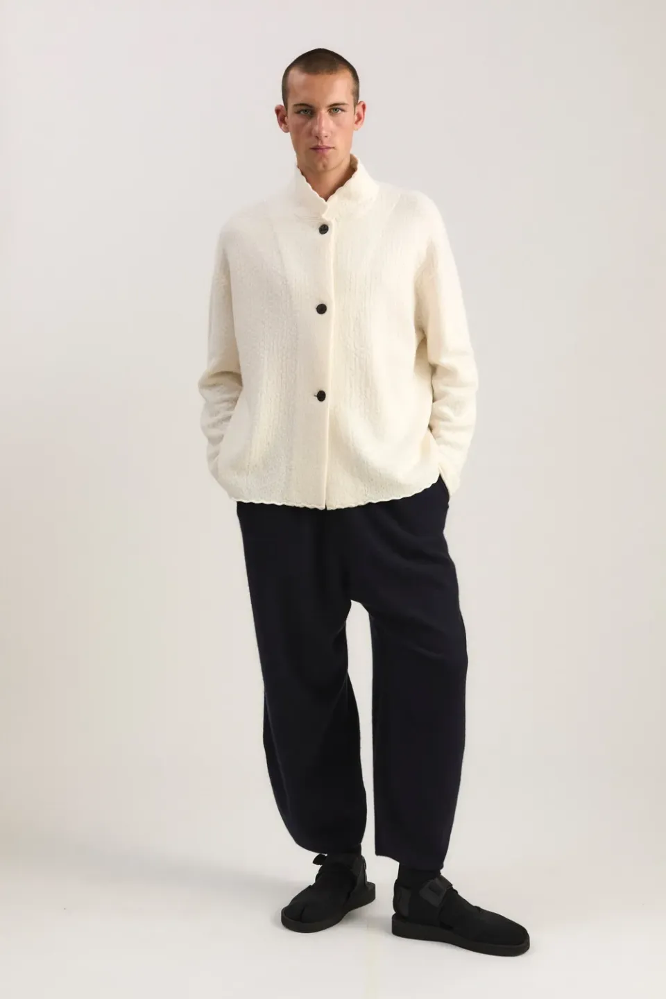 Oyuna Akiri Strickjacke Ivory aus Cashmere