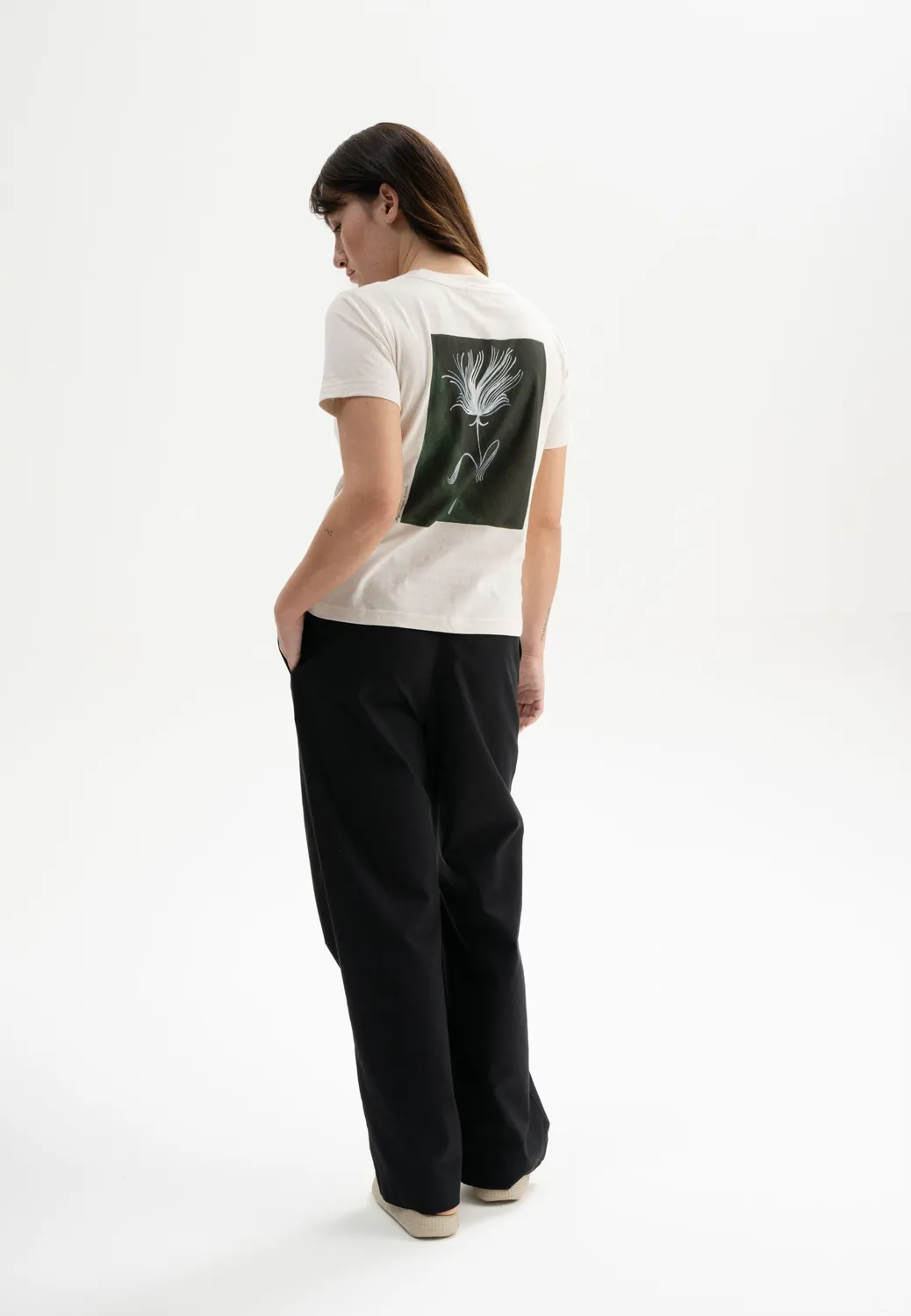 MELA Artist Edition Kaja T-Shirt cream melange grün Bio-Baumwolle