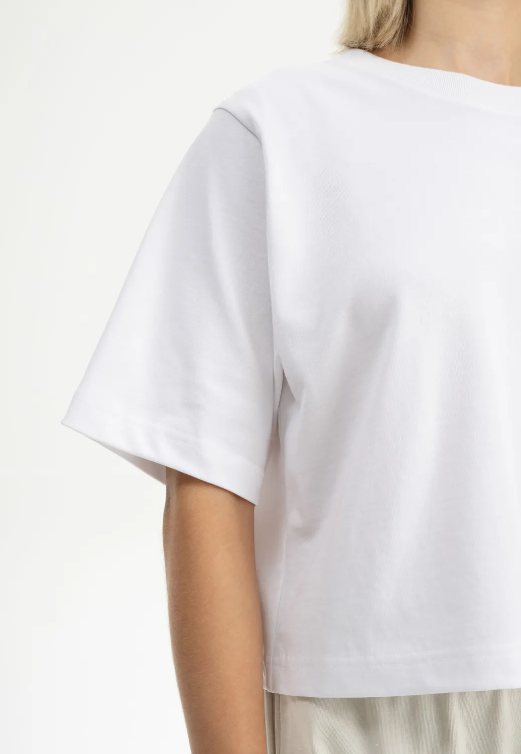 MELA JOSHNA T-Shirt cropped schwarz Bio