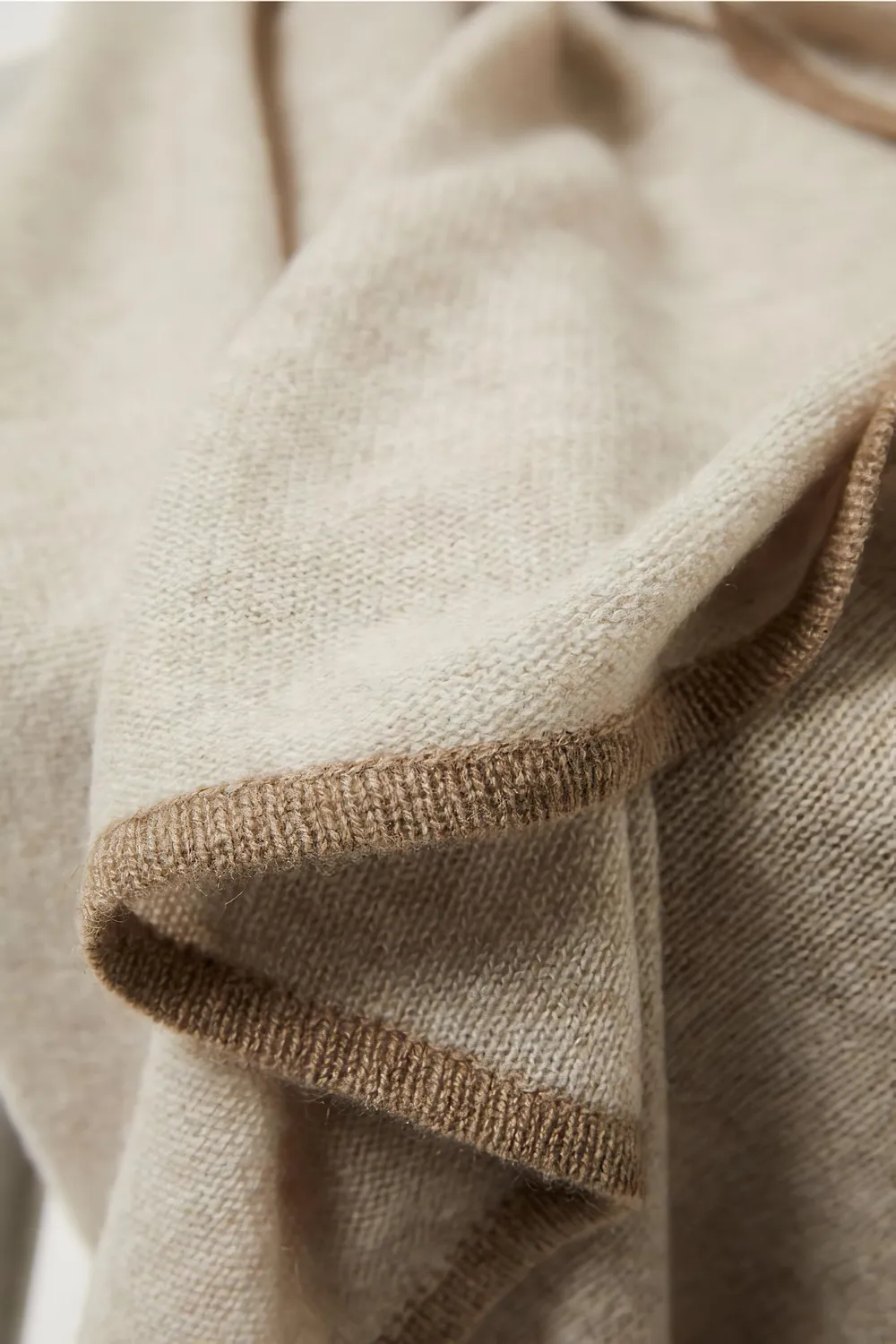Oyuna Daya Reisedecke Feather-Taupe Kaschmir
