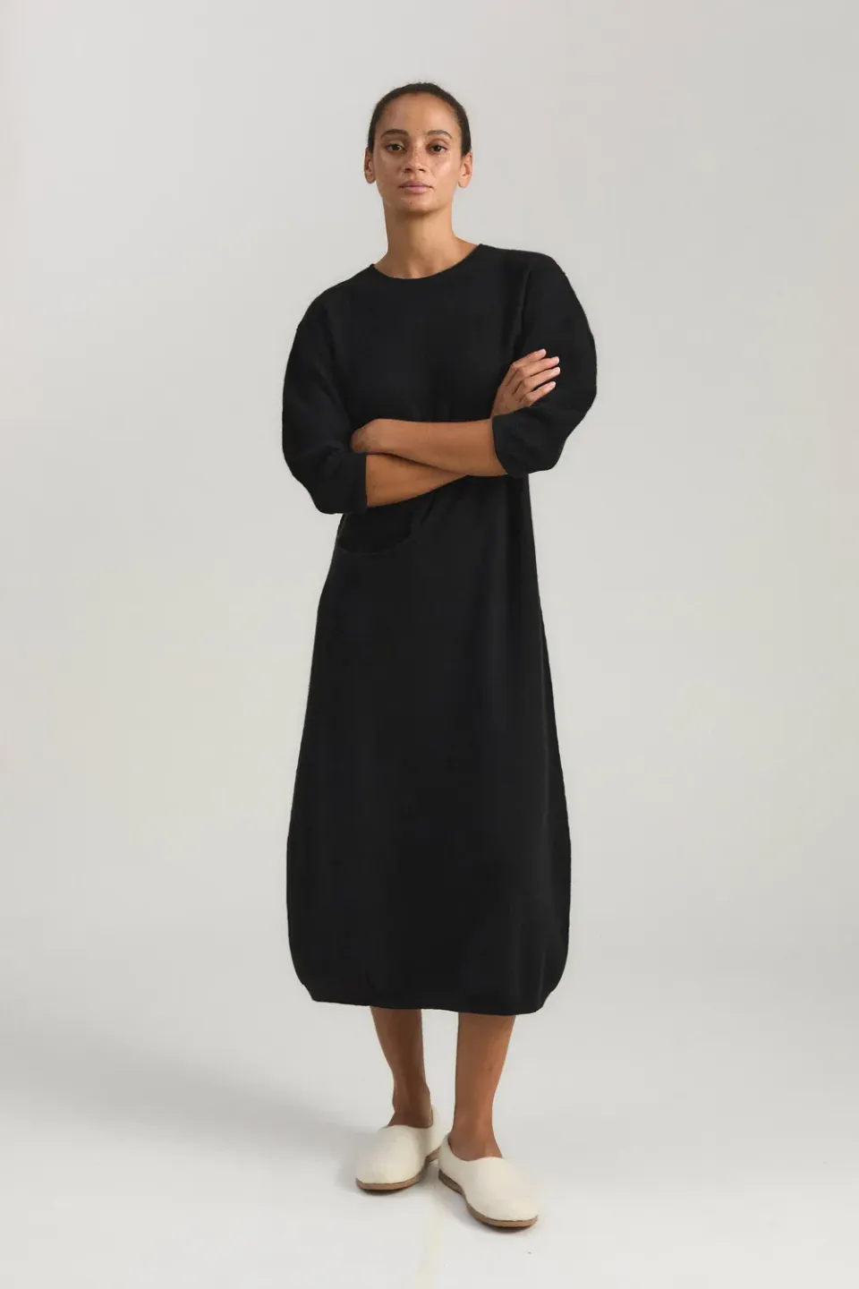 Oyuna Noria Strickkleid Schwarz aus Kaschmir